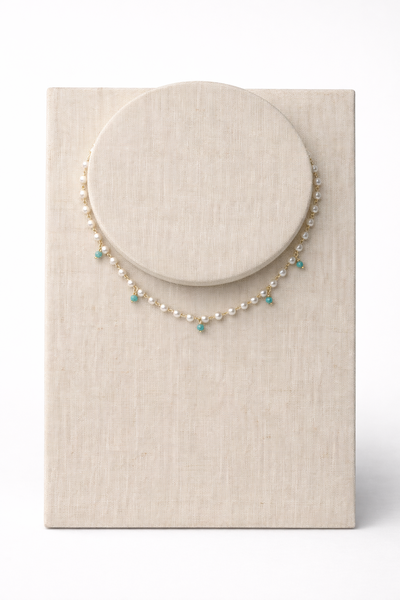 Foto Colar Dourado Choker Pérolas e Turquesa