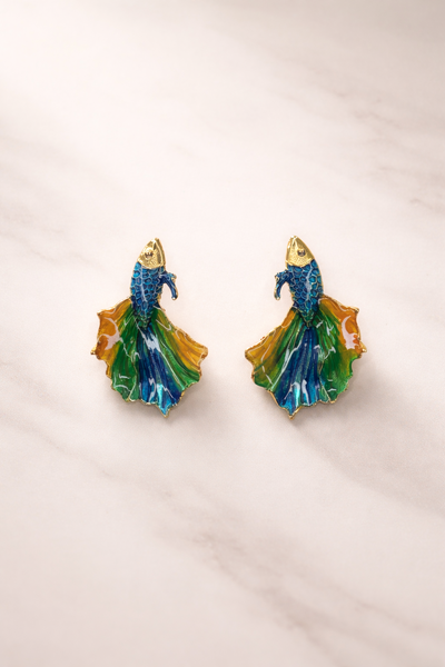 Foto Brinco Dourado Peixe Resina Color