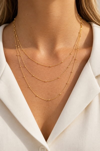 Foto Colar Dourado Triplo Corrente Bolinhas