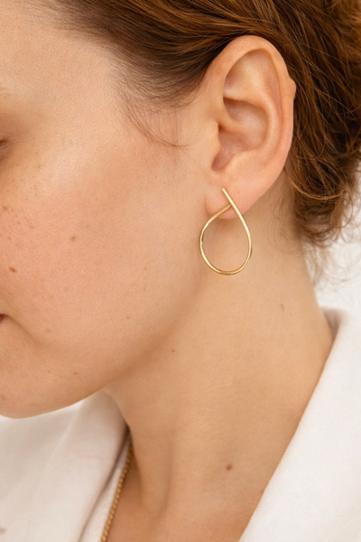 Foto Brinco Gota Vazada Banho Ouro 18K