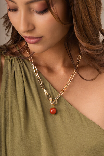 Foto Colar Dourado Jardins Pingente Jade