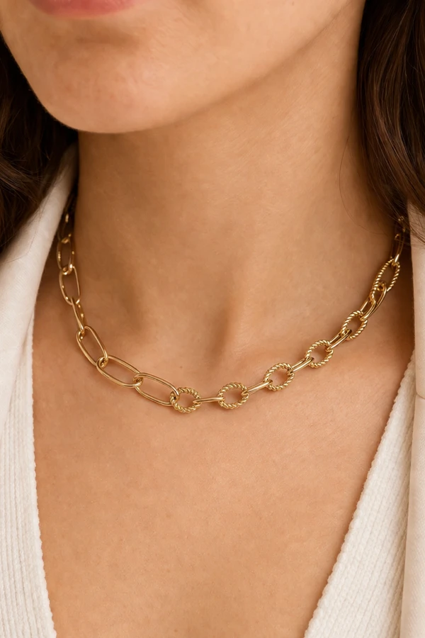 Colar Dourado Mix de Elos