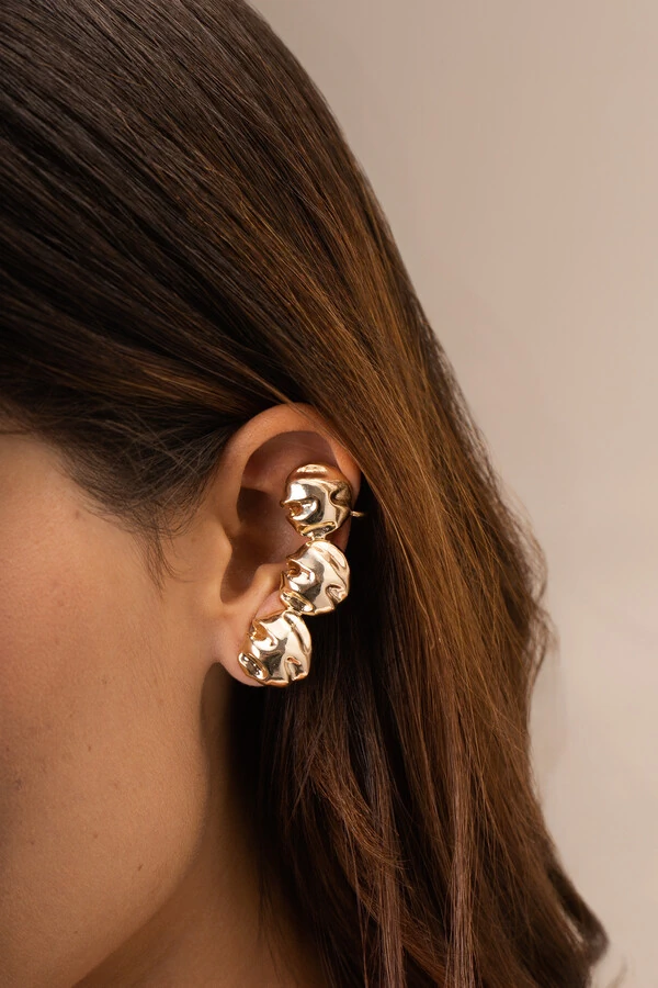 Brinco Dourado Earcuff Dunas
