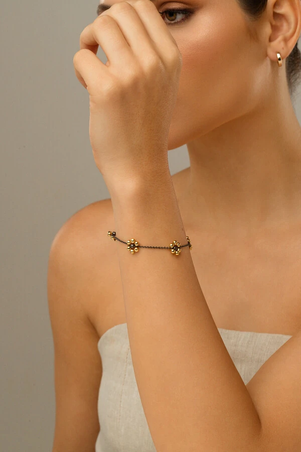 Pulseira Florzinha Grafite e Dourado