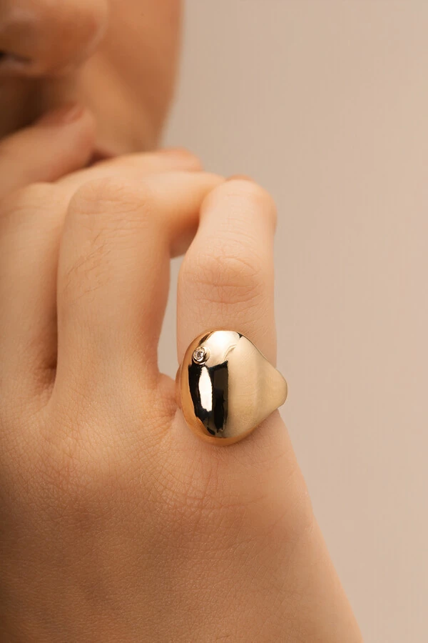 Anel Dourado Dedinho Bean Ponto Zircônia