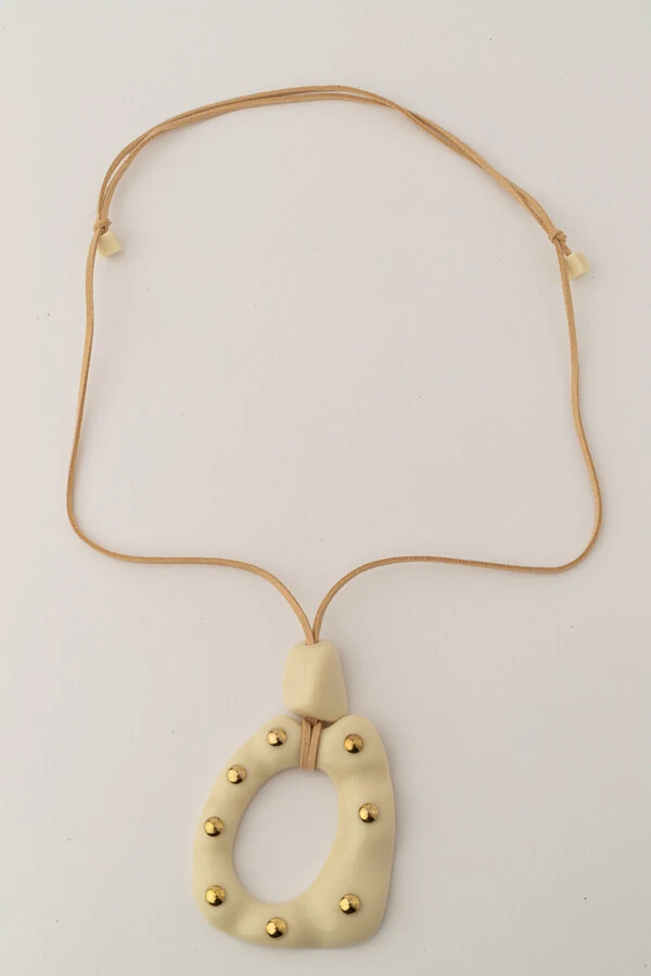 Colar Orgânico Resina Couro Nude