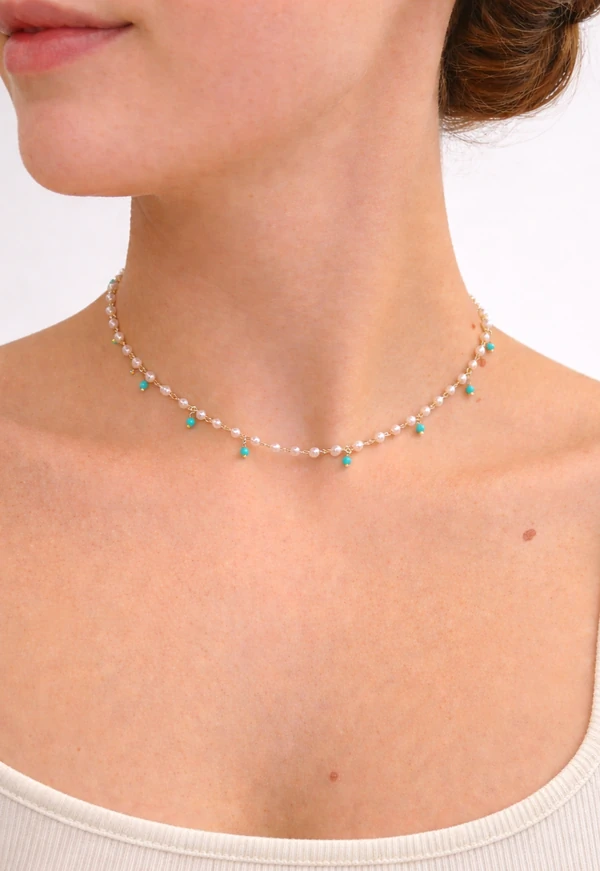 Colar Dourado Choker Pérolas e Turquesa