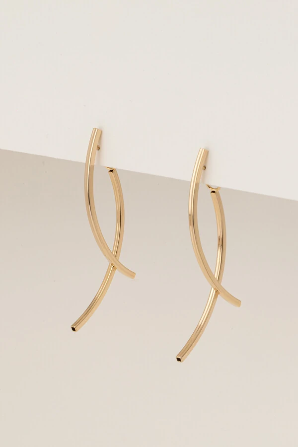 Brinco Curvas Dourado