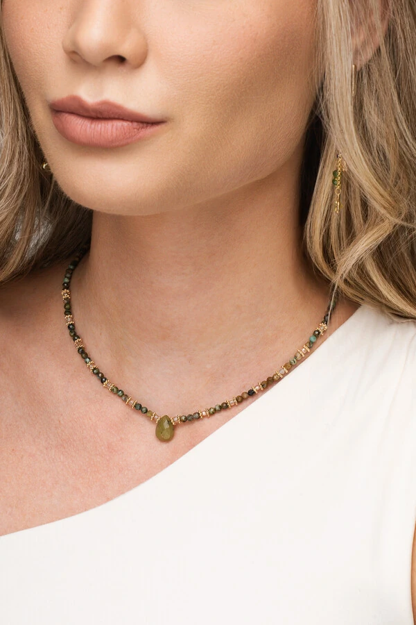 Colar Turquesa Africana Banho Ouro 18K