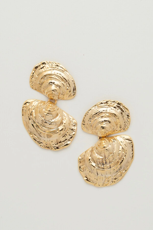 Brinco Dourado Concha Dupla