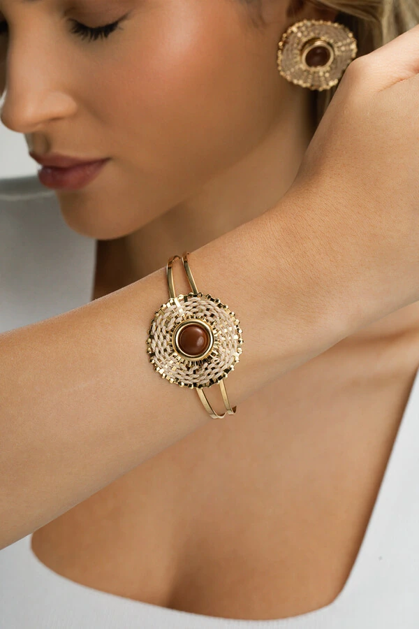 Pulseira Dourada Círculo Palha Resina Marrom