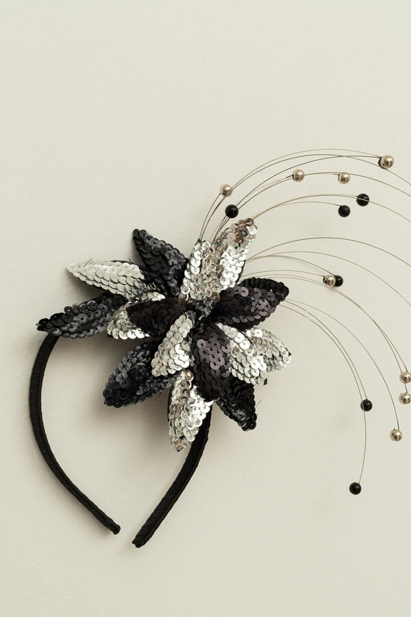 Tiara Carnaval Folhas Paetê Preto e Prata