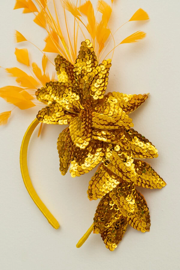 Tiara Carnaval Folhas Paetê Dourado