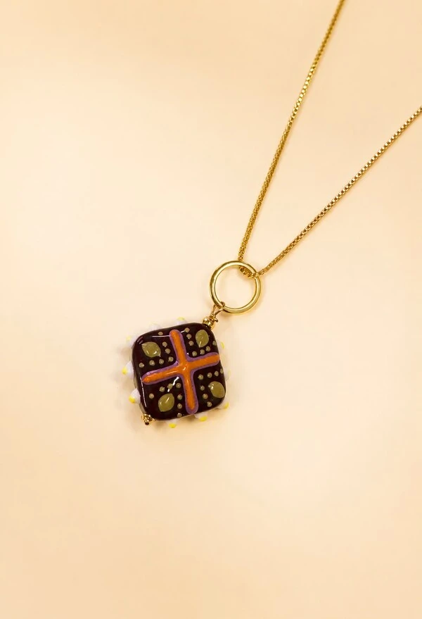 Pingente Almofada Banho Ouro 18k