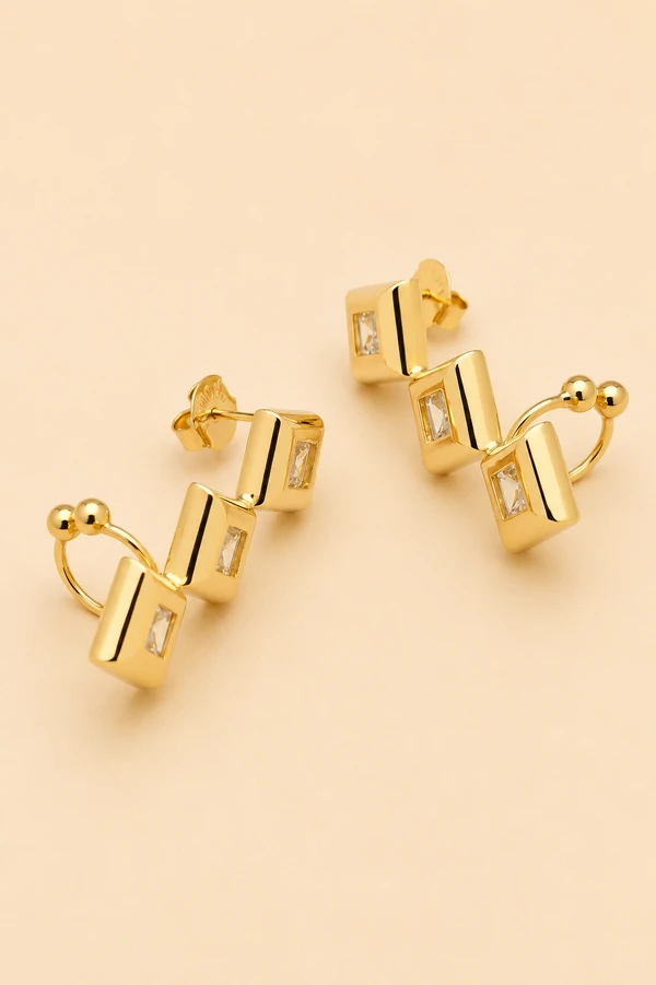 Brinco Earcuff Dourado Formas Zircônia