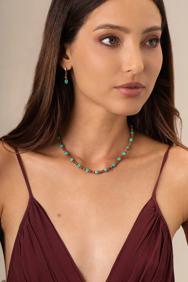 Colar Vicenza Goldstone Howlita Banho Ouro 18K