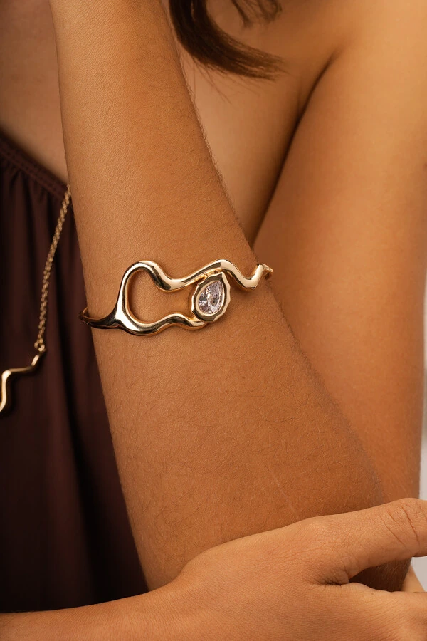 Pulseira Dourada Snake Gota Zircônia