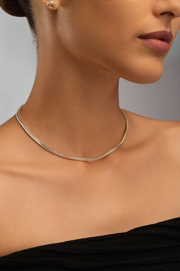 Colar Choker Riviera Zircônia Baguete Dourado