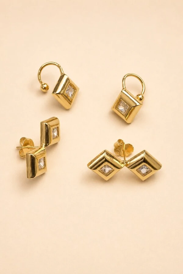 Brinco Dourado Dupla Piercing
