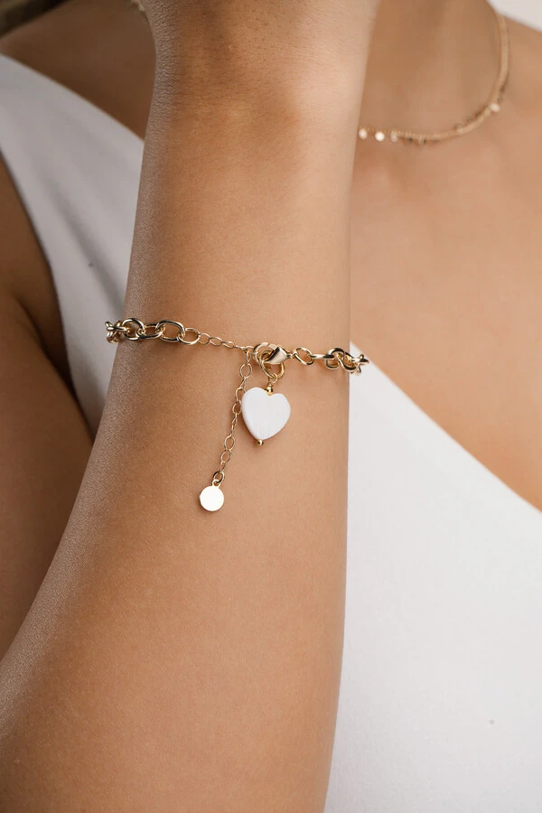 Pingente Coração Madrepérola Banho Ouro 18K