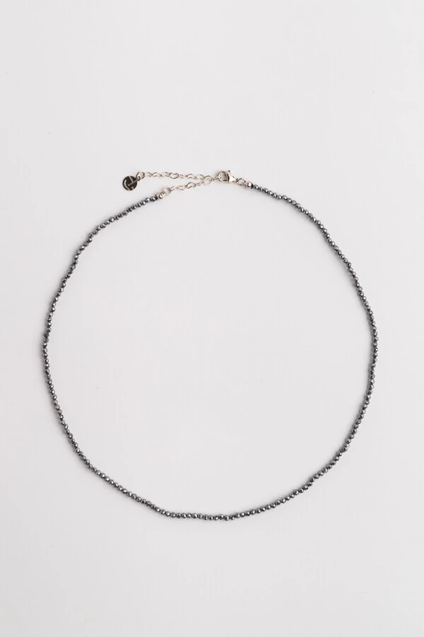 Colar Prateado Choker Hematita