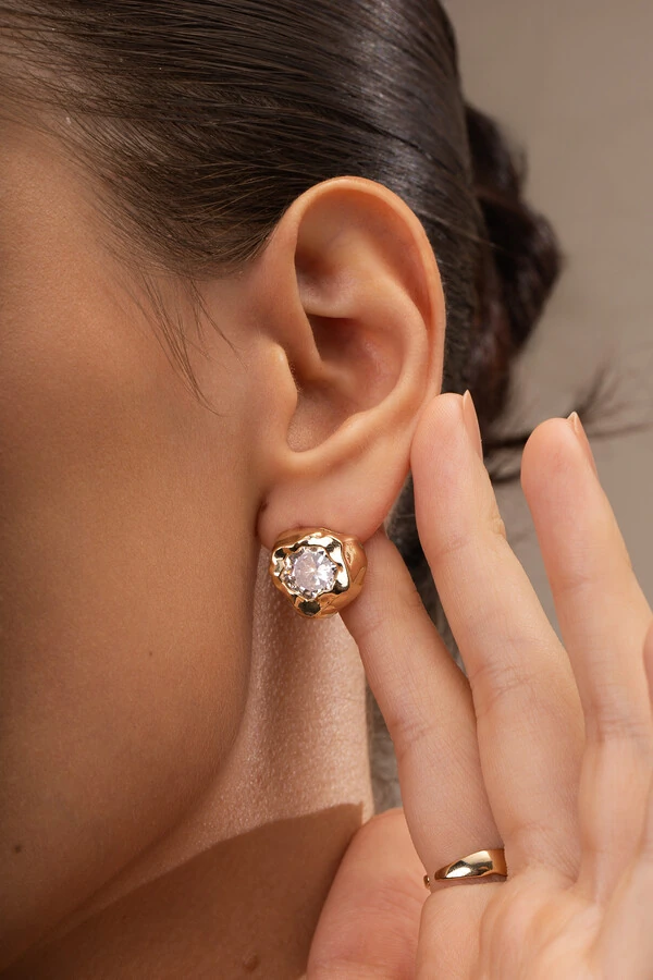 Brinco Dourado Vesúvio Zircônia Cristal