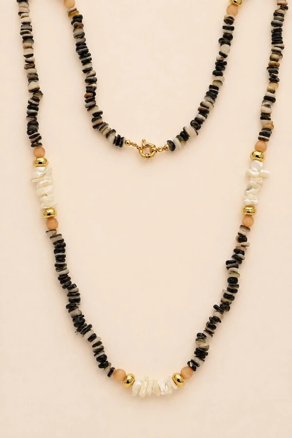 Colar Cascalho Madre Banho Ouro 18K