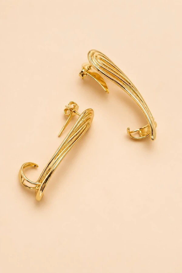 Brinco Dourado Asa Ear Cuff