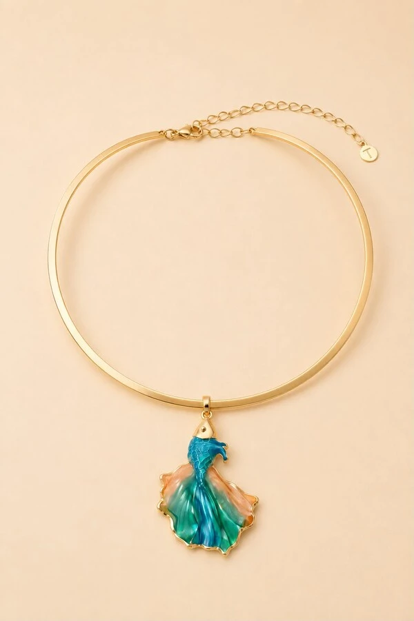 Colar Aro Dourado Peixe Resina Color
