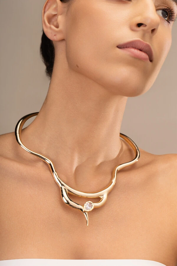 Colar Dourado Maxi Aro Snake Zircônia