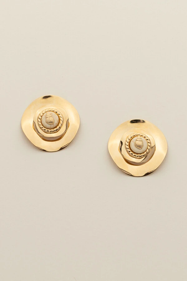 Brinco Placa Orgânica Howlita Concha