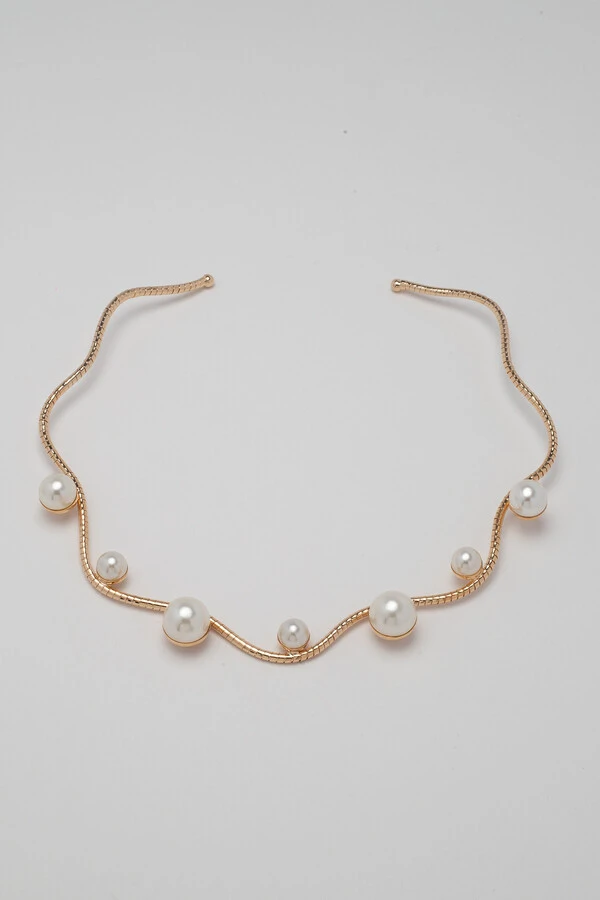 Colar Dourado Aro Curvas Pérolas