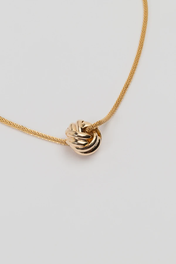 Colar Dourado Pingente Entrelaçado