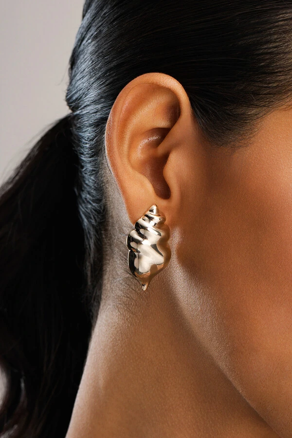 Brinco Dourado Concha