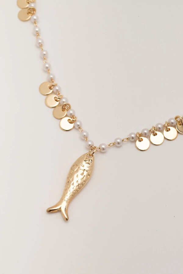 Colar Peixe Dourado Pérolas Plaquinhas