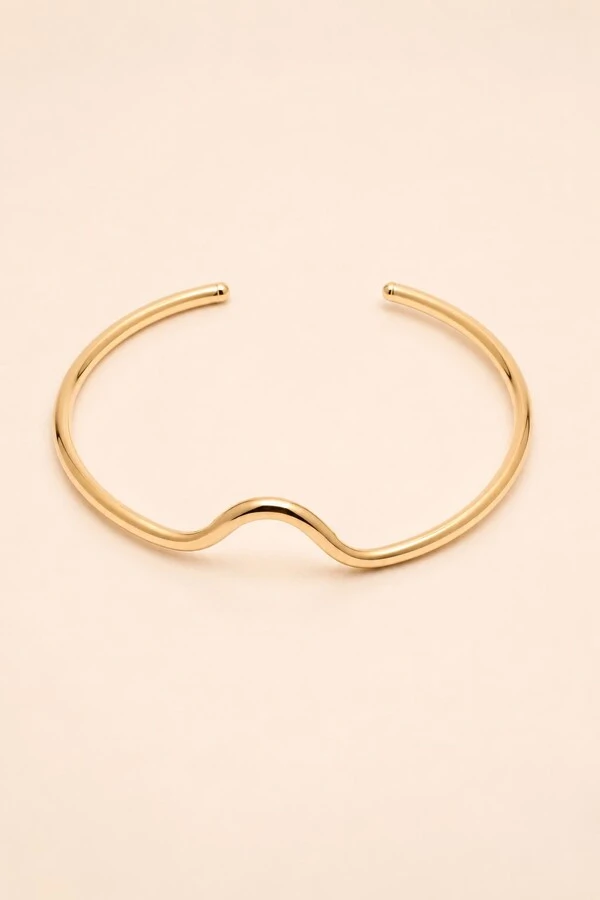 Pulseira Dourada Curva Antebraço