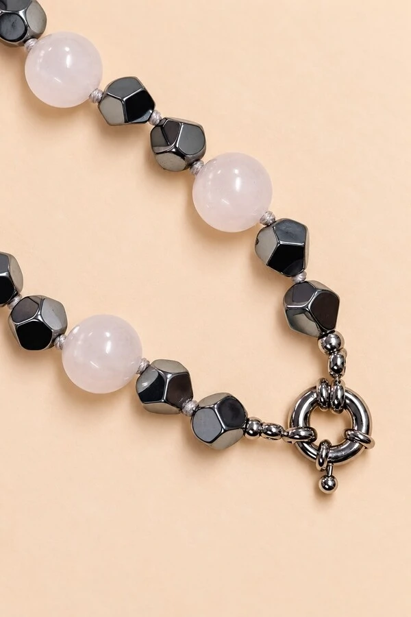 Colar Prateado Cloud Jade Branca