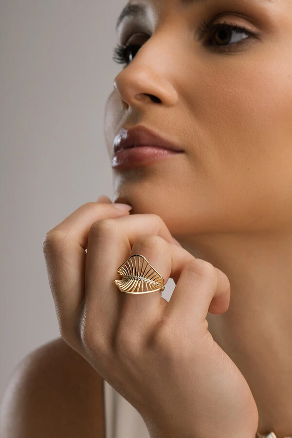 Anel Folha Zircônia Banho Ouro 18K