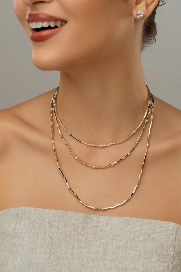 Colar Triplo Canutilhos Dourado