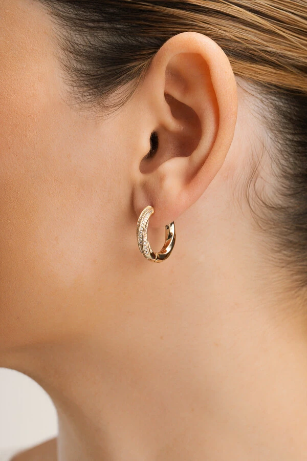 Brinco Argola Torcida Zircônia Banho Ouro 18K