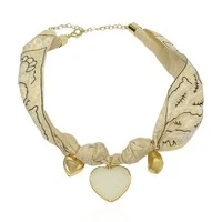 Choker Bandana Manteiga Pingente Coração Nude