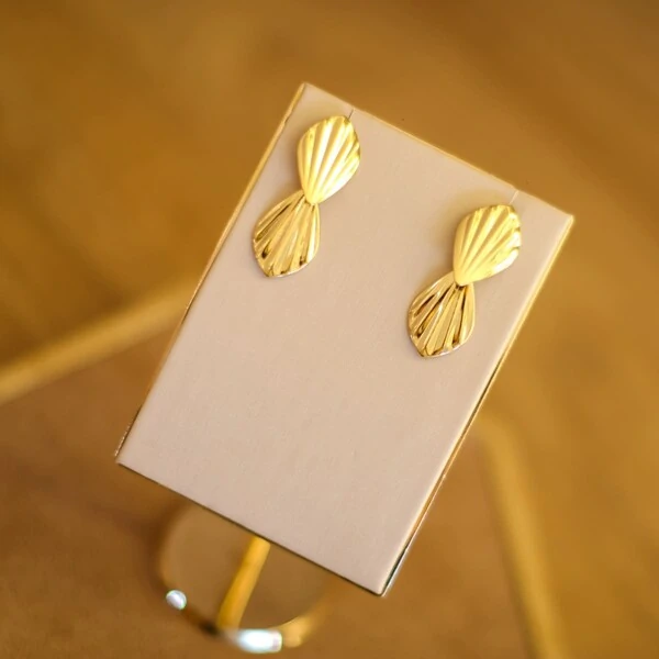 Brinco Placa Duplo Concha Riscado