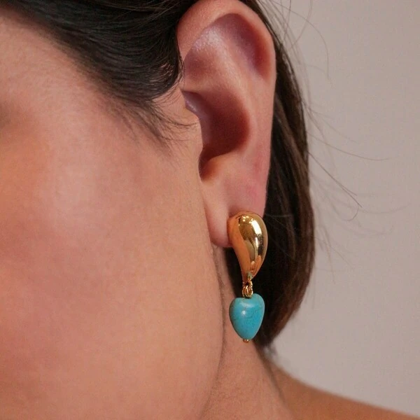 Brinco Gota com Pingente Coração Turquesa