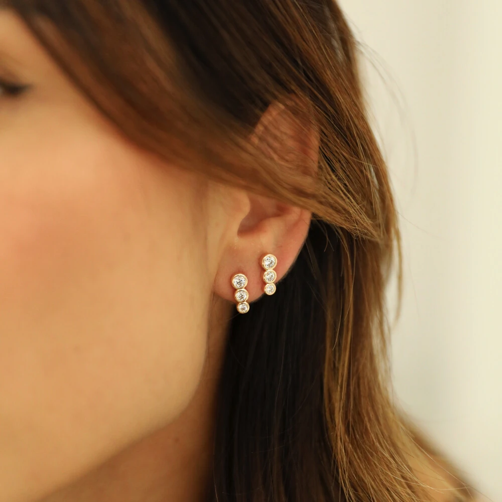 FotoBrinco Prata 925 Cravação Inglesa Trio Pontos de Luz Ouro