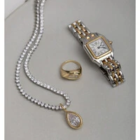 Pingente Cravação Inglesa Gota Aloganda Cristal Ouro