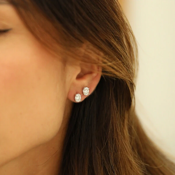 Brinco Prata 925 Soltário Oval Moissanite 5x7 mm