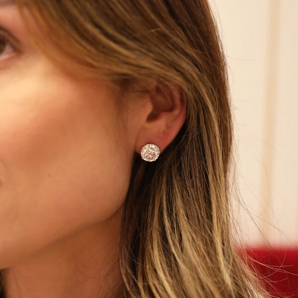 Brinco Prata 925 Ponto Moissanite 10 mm