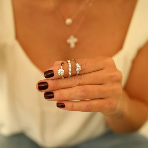Anel Prata 925 Solitário 6,5 mm Moissanite