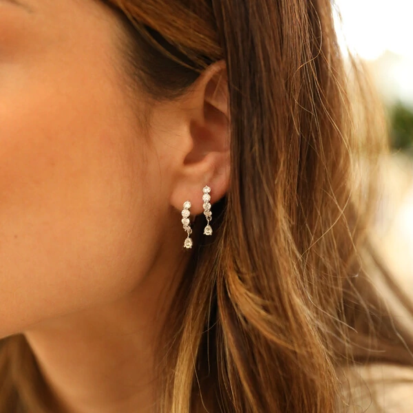 Argolinha Prata 925 Moissanite Cravejada 3 mm Pin Gotinha