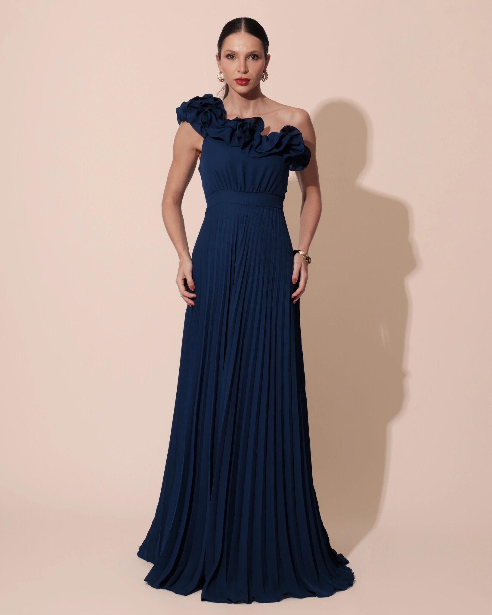 FotoVestido de Festa um Ombro Só Flor Saia Plissado Azul Marinho